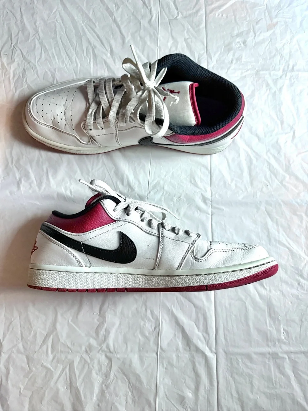 Nike Air Jordan 1 Low White University Red Black Chicago Men Size 9.5 553558-118